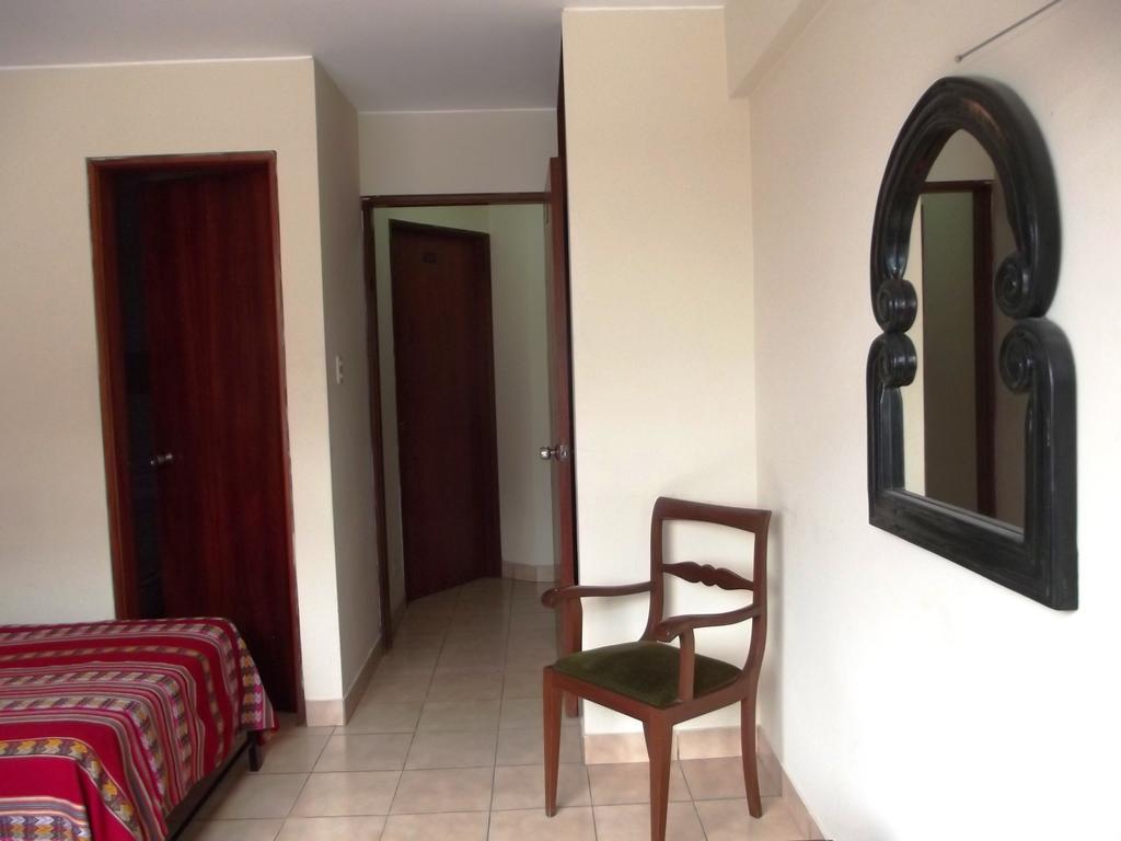 Hostal Gemina Lima Exterior photo